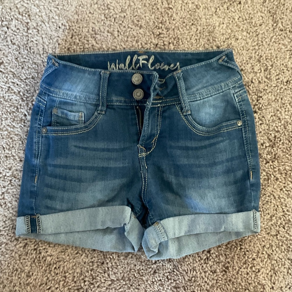 Double Buttoned Shorts